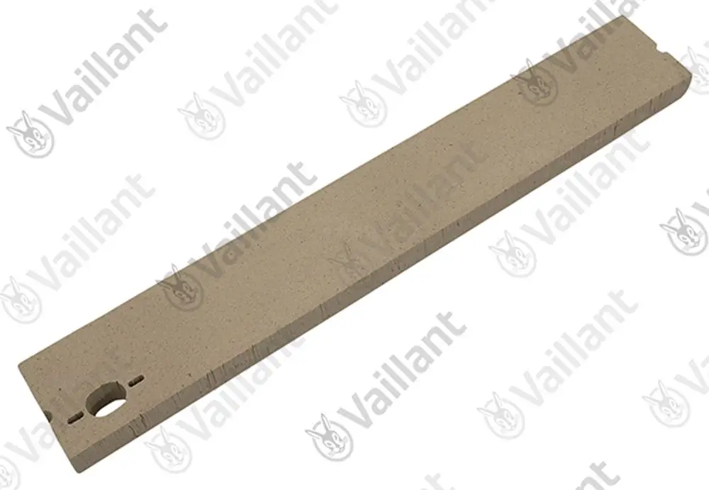 Vaillant Isolierung für einen Brenner, rechteckige Form, mit einer Aussparung und Loch an einem Ende. Beige Oberfläche, schlichtes Design.